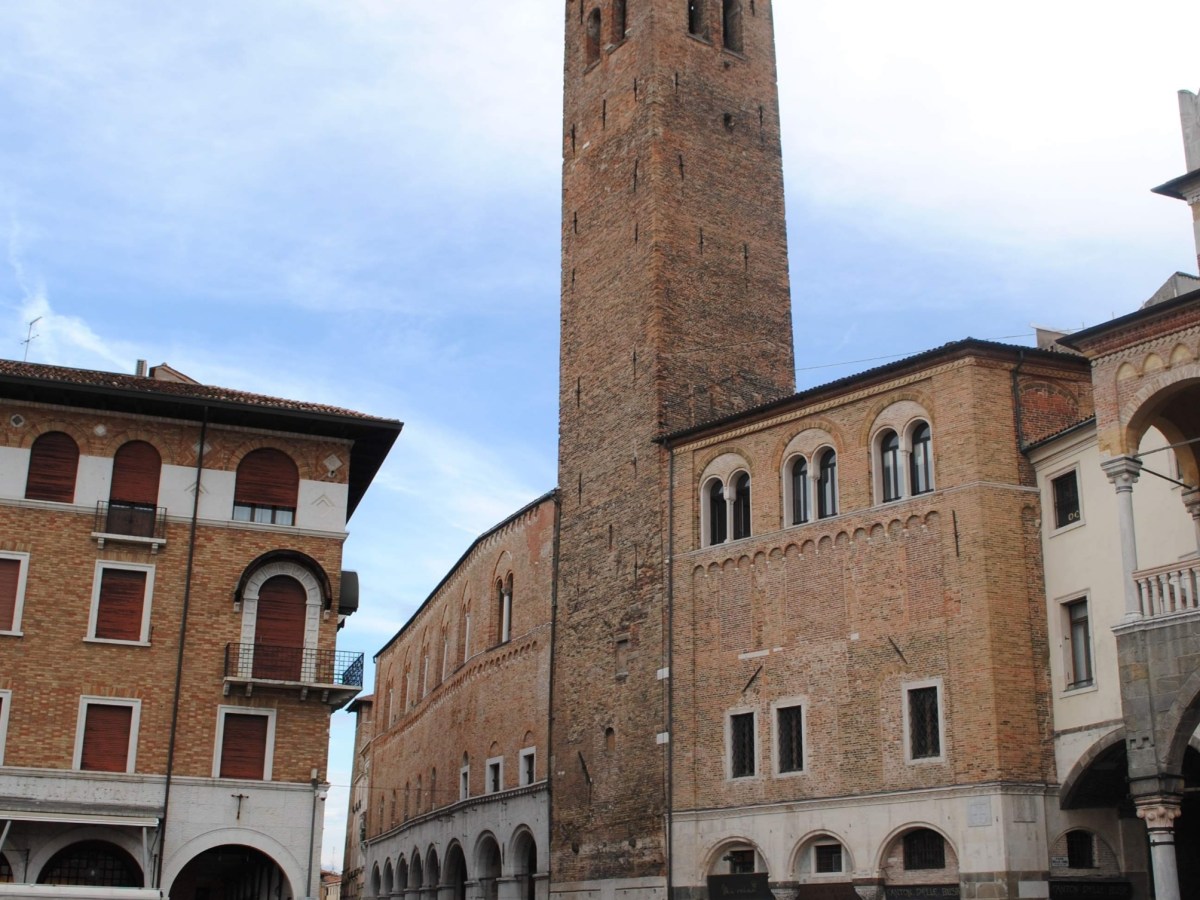 La torre degli Anziani en Padova,&nbsp;Italia.