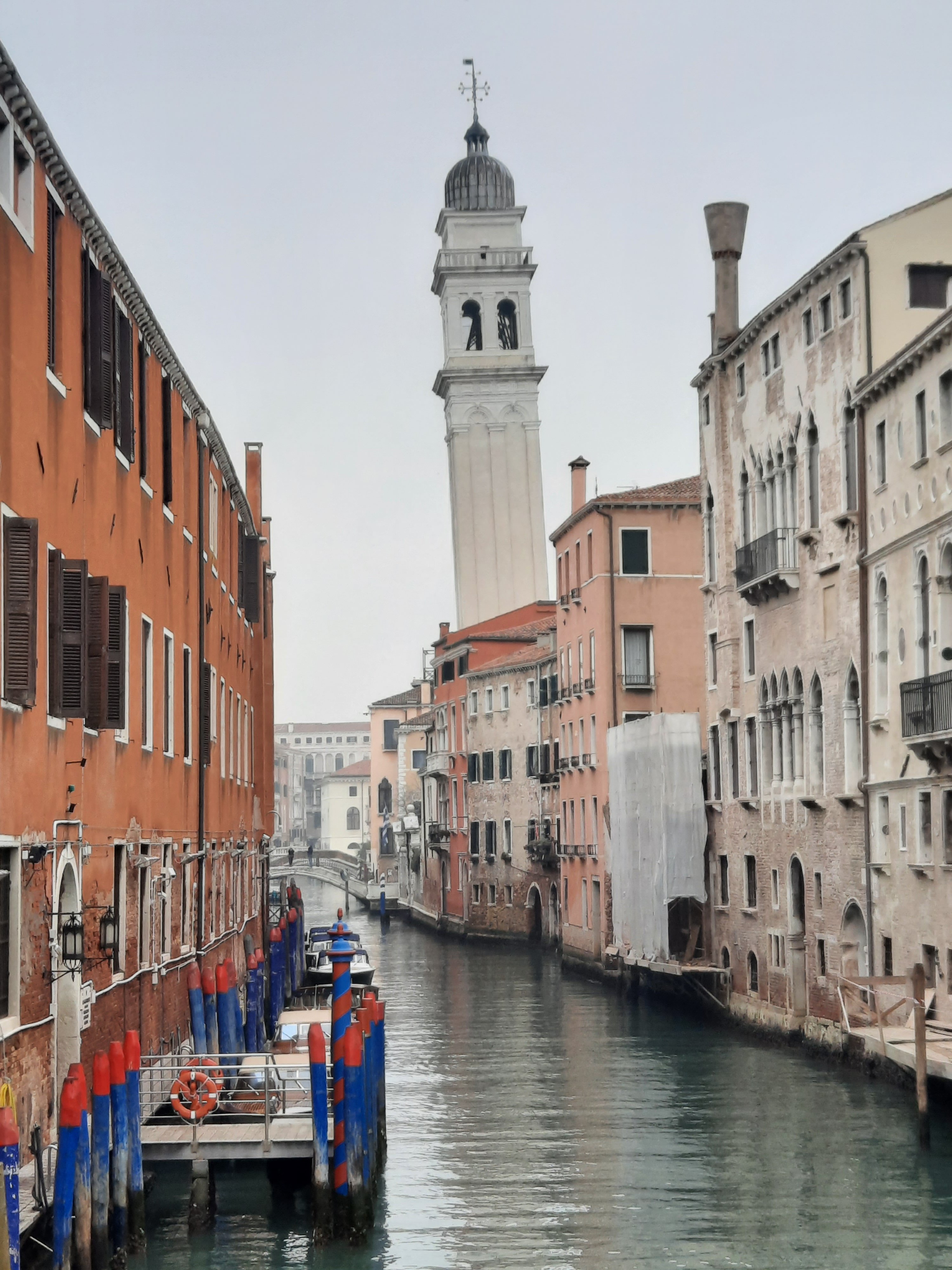 El Rio dei Greci y el campanile de S. Giorgio.