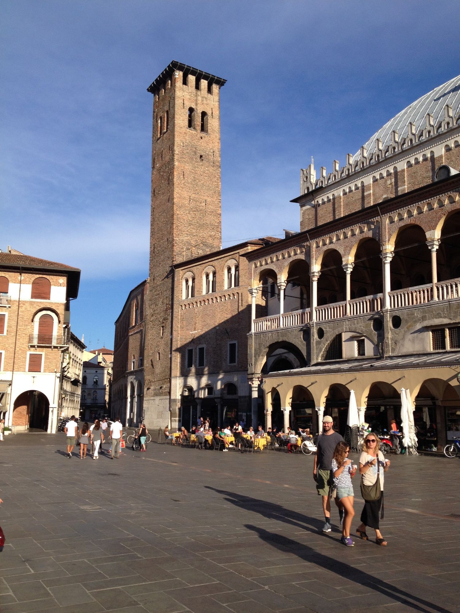 Increíble descubrimiento en La torre degli Anziani. Padova.