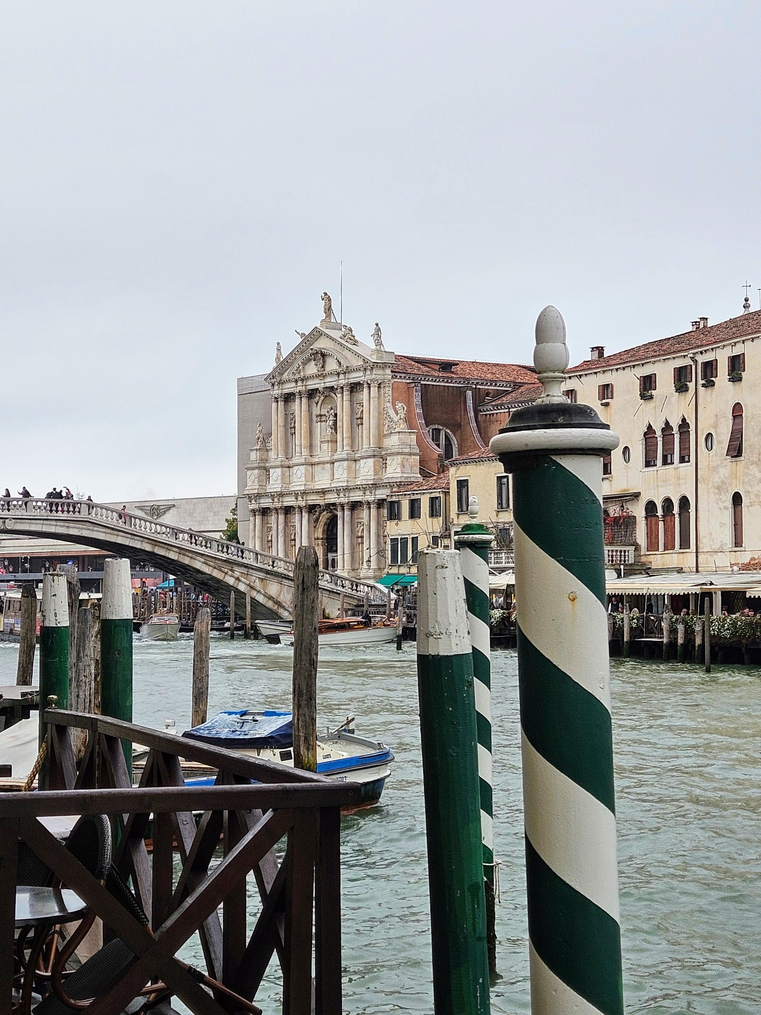 La Chiesa e il ponte degli Scalzi. Venezia.
