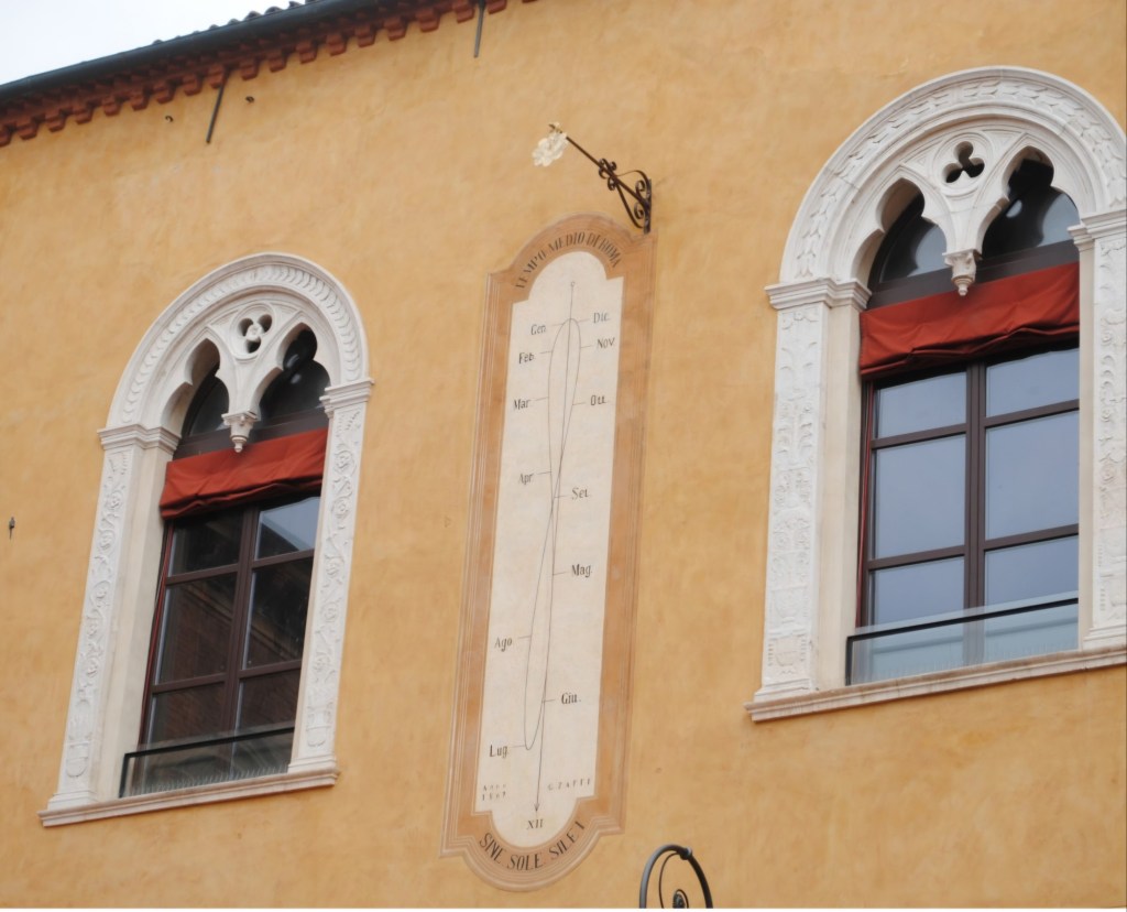 Un Calendario Solar. Ferrara.